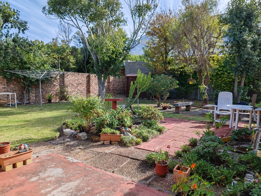 3 Bedroom Property for Sale in Kleinmond Western Cape
